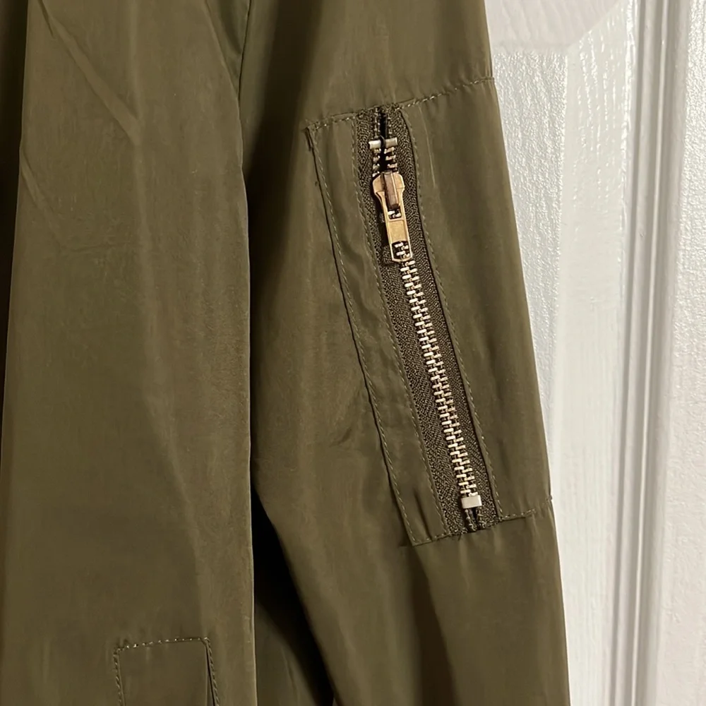Bomber jacket - Picture 2 of 3